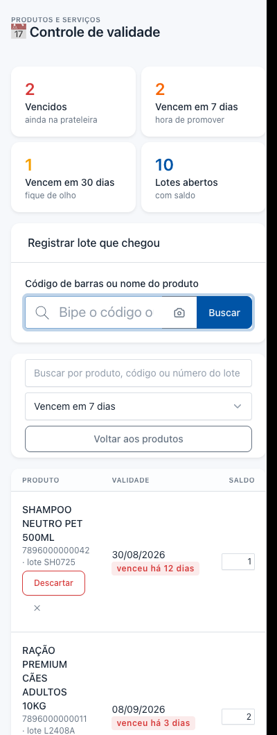 Controle de validade no celular: cartões, busca por câmera e lista de lotes com os botões de descartar